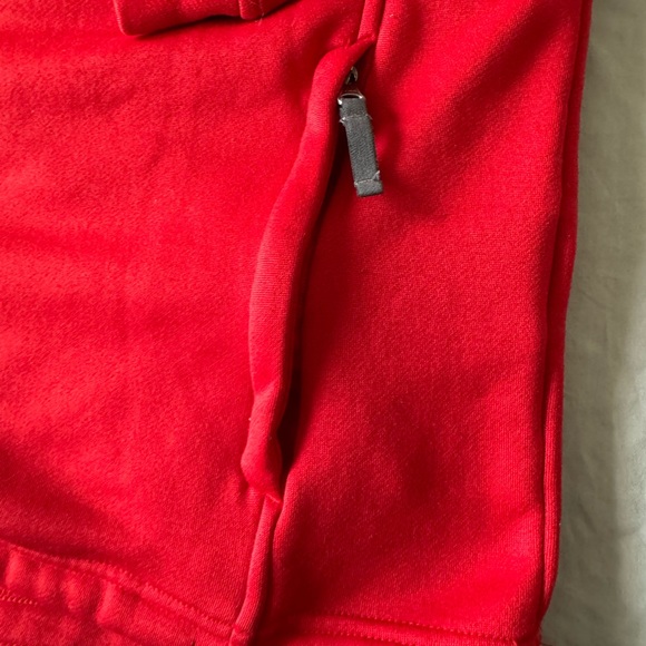 DAYTON FLYERS (UNDER ARMOUR) hoodie. - Picture 4 of 16